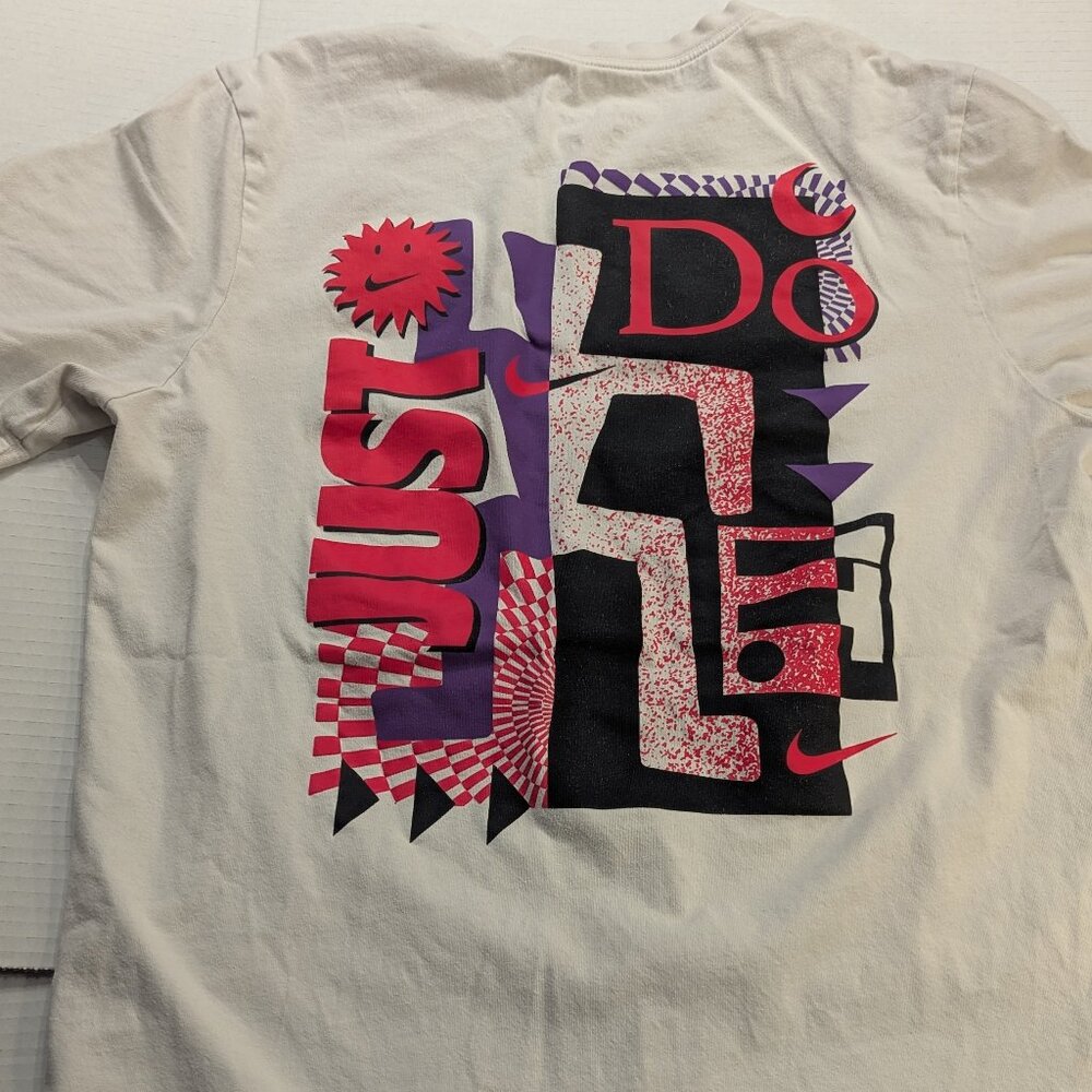 Nike just of it mens white tee size small